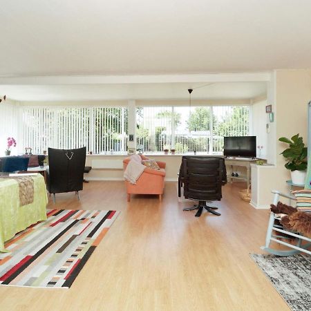 6 Person Holiday Home In Kors R คอร์เซอร์ ภายนอก รูปภาพ