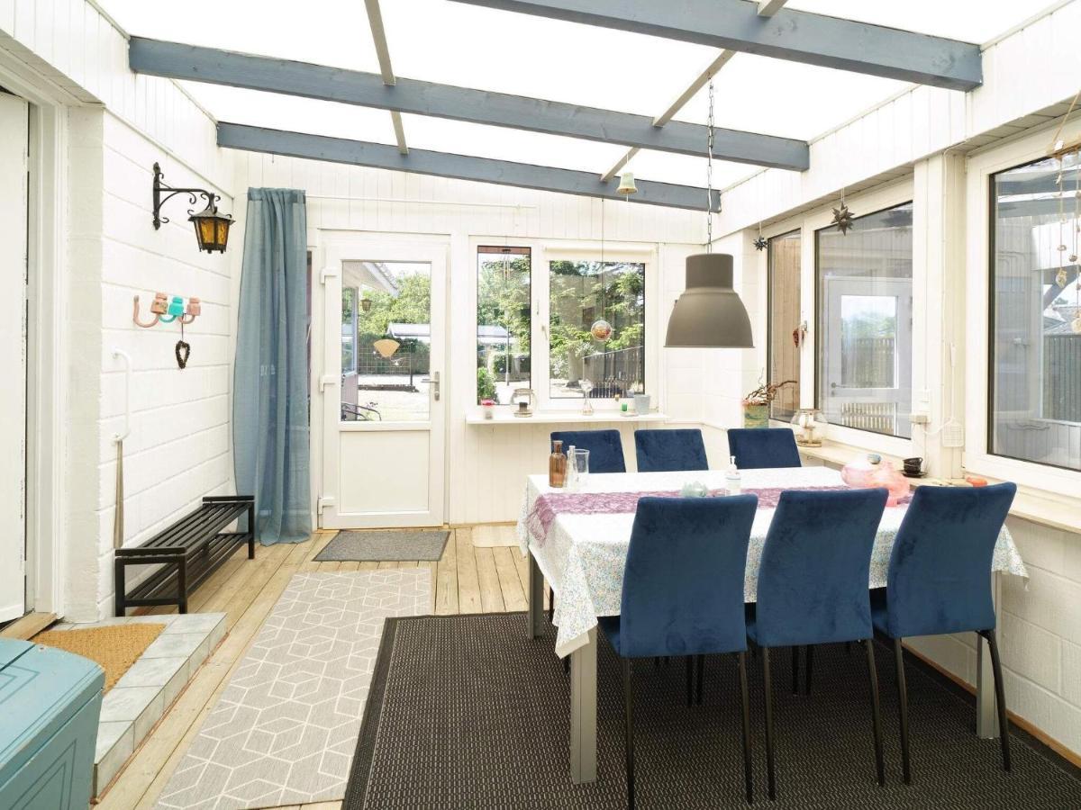 6 Person Holiday Home In Kors R คอร์เซอร์ ภายนอก รูปภาพ