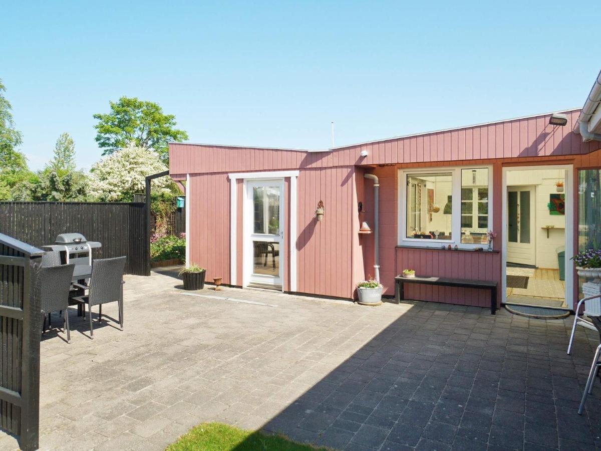 6 Person Holiday Home In Kors R คอร์เซอร์ ภายนอก รูปภาพ